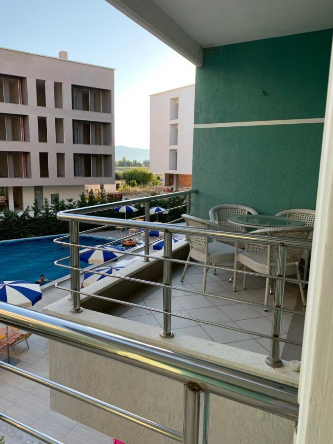 Duki'S Apartments オリクム エクステリア 写真
